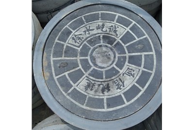 水泥井盖为什么会开裂